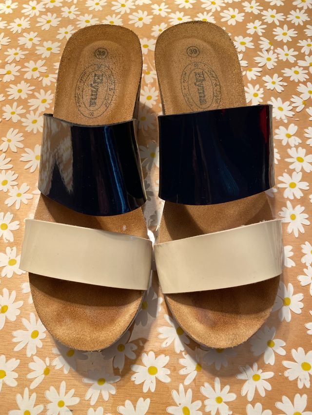 Sandalias Rhyma Beige y Negras Talla 39