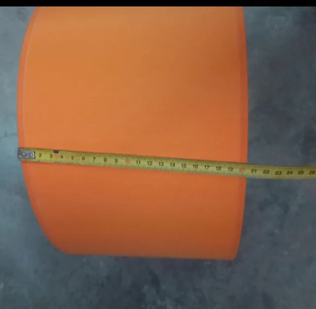 Lámpara de tela naranja