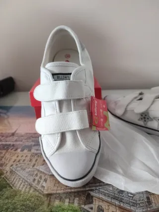 Tenis Billowy Blancos Talla 36