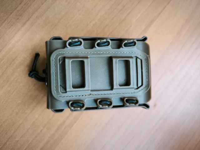 Portacargador Táctico Molle