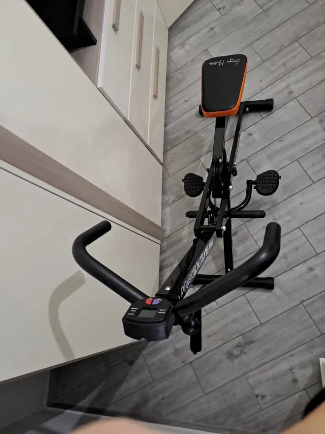 Attrezzo Power Crunch Palestra