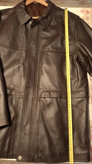 Chaqueta de piel marrón