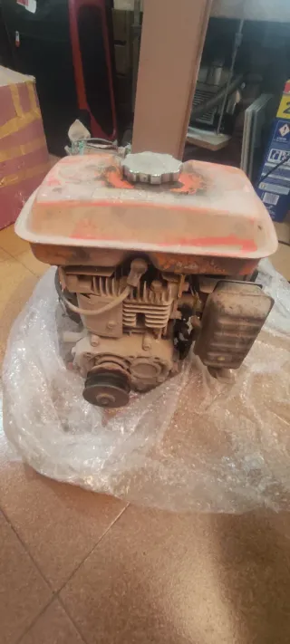 Motor antiguo hormigonera.