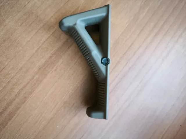 Empuñadura táctica vertical para arma