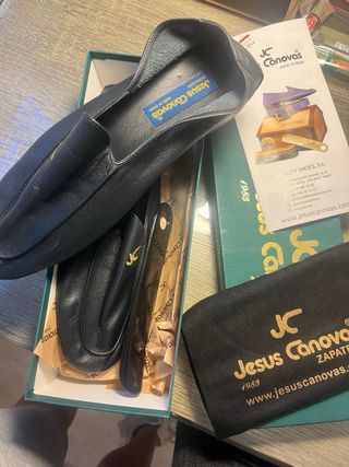 Zapatos de piel rojos Jesús Cánovas