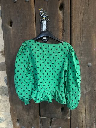 Blusa Zara verde lunares negros