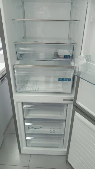 Nevera nueva con tara ( 2m x 60cm )