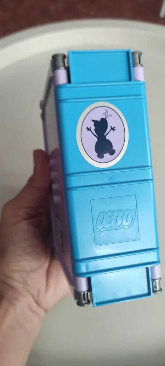 Figuritas y piezas lego Frozen 43175