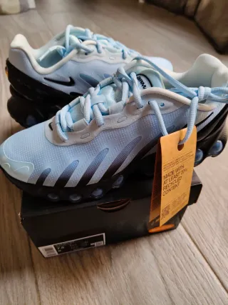 Nike Air Max DN8 Talla 38.5 Nuevas Originales