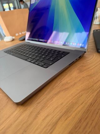 MacBook Pro 16 M2 PRO Plata