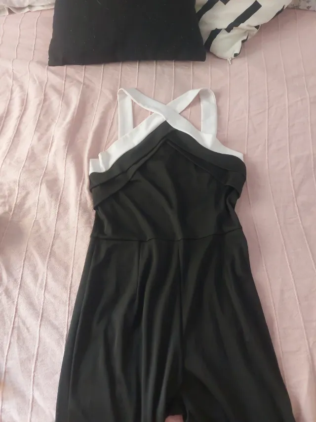 Mono elegante largo negro y blanco