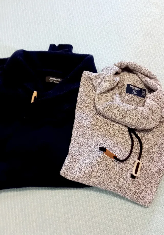 Jersey Springfield Negro y Gris Talla L