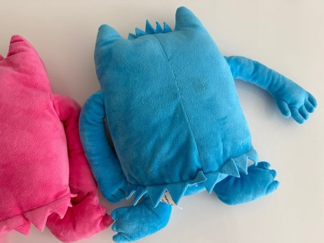 2 Peluches originales Monstruo de Colores