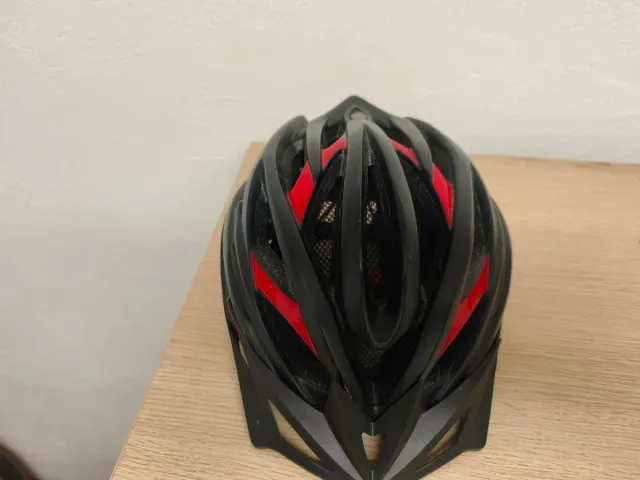 Casco MTB Luck Negro y Rojo