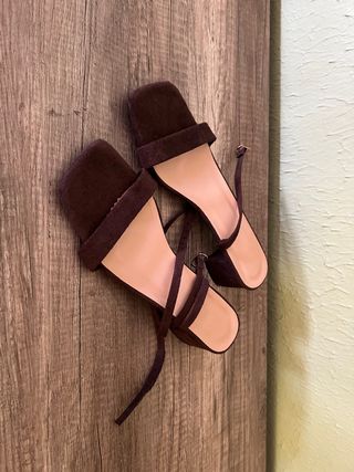 Sandalias SIN ESTRENAR Marrones Tiras Tobillo