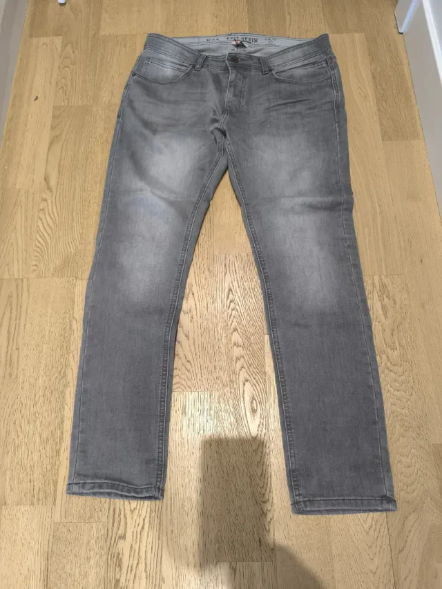 Vaqueros grises hombre T.44 -102cm