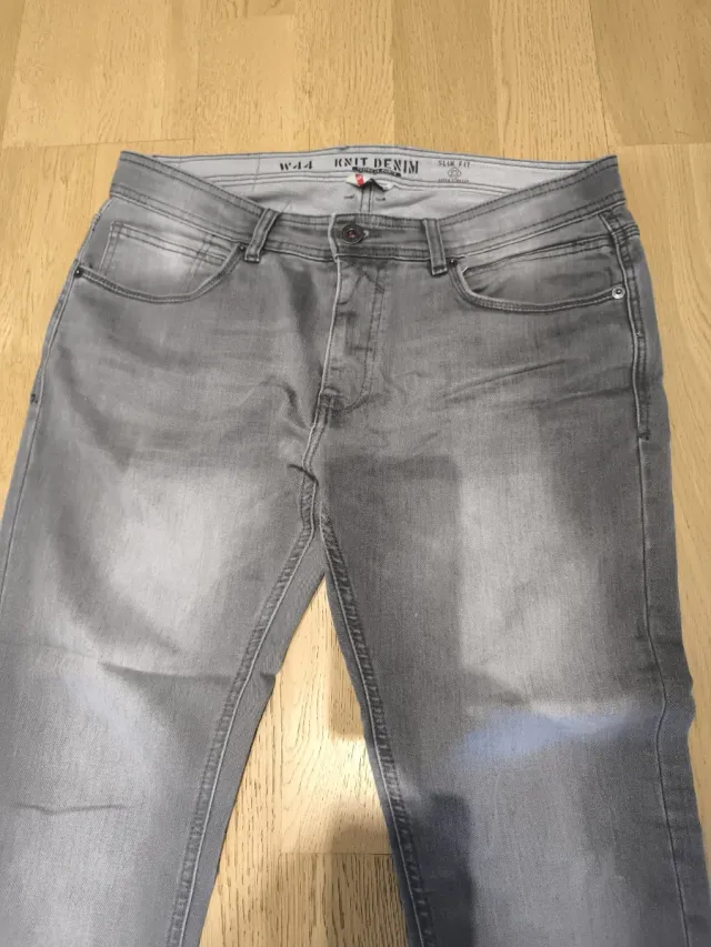 Vaqueros grises hombre T.44 -102cm