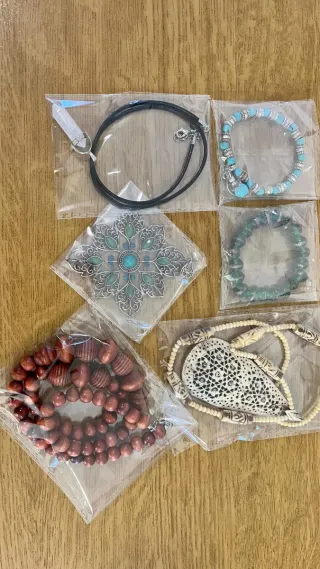 Set di gioielli artigianali