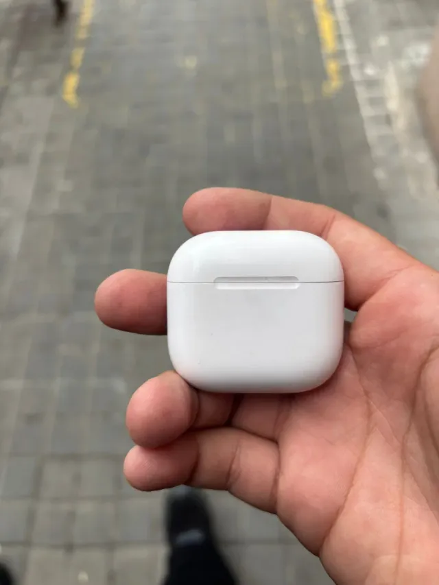 Apple AirPods