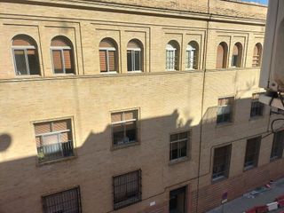 Piso en alquiler en Los Remedios en Sevilla