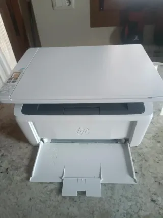 Impresora Láser HP Blanca, negociable