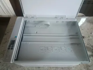 Impresora Láser HP Blanca, negociable