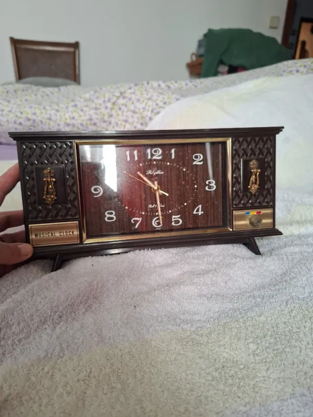 Reloj Musical Rhythm Vintage