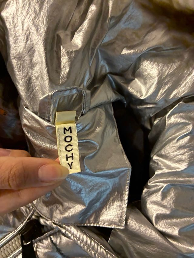 Plumas plateado talla M