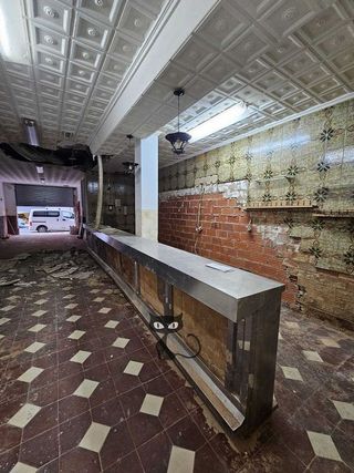 Local comercial en venta en Benetússer