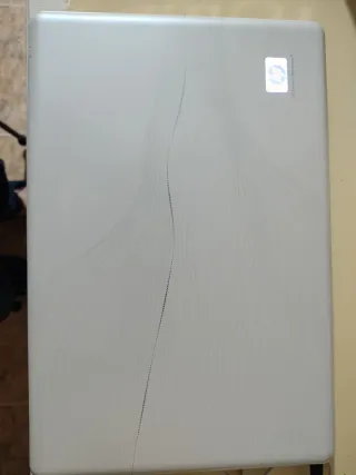 Ordenador portátil HP blanco