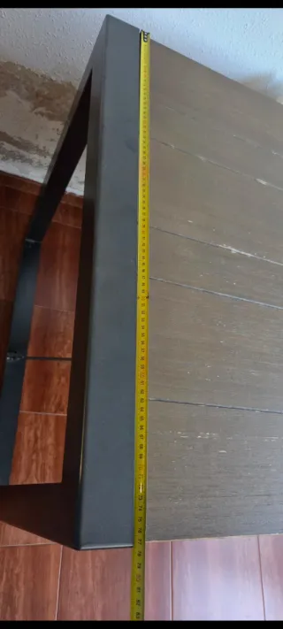 Mesa de comedor madera y metal