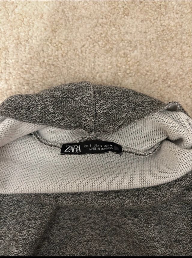 Vestido de punto gris