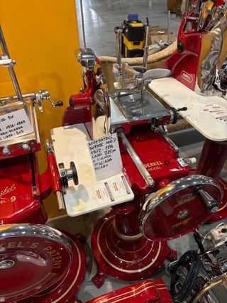 bellissima affettatrice antica a volano