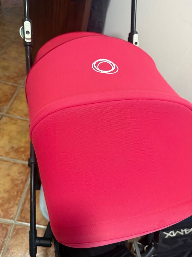Capota roja bugaboo bee 3