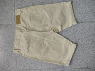 Pantalones cortos Bershka hombre.