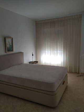 Piso en alquiler en Los Ángeles - Cruz de Caravaca en Almería