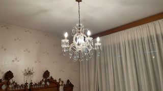 Lampadario in cristallo dorato