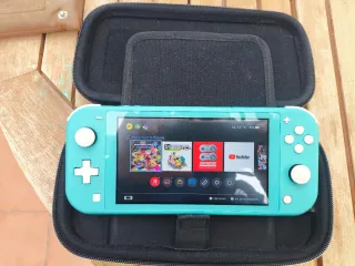 Nintendo Switch Lite Verde e Bianca