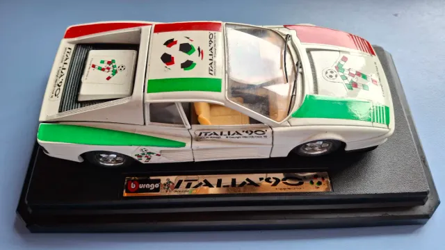 Modellini Bburago 1/24 Ferrari Italia '90, Jaguar