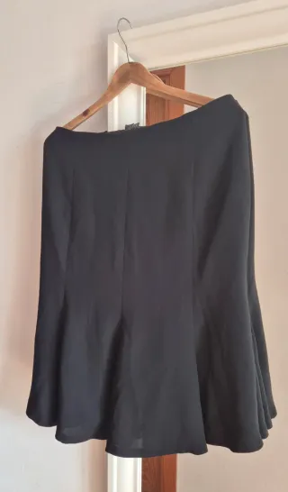 Falda Zara Woman negra talla 46