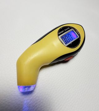 Medidor Presión Neumáticos Digital