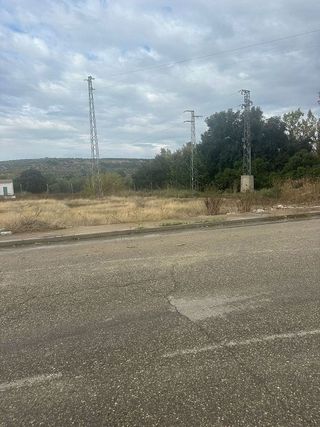 Terreno en venta en Mengíbar