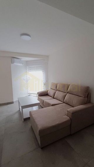 Piso en alquiler en Rochelambert en Sevilla