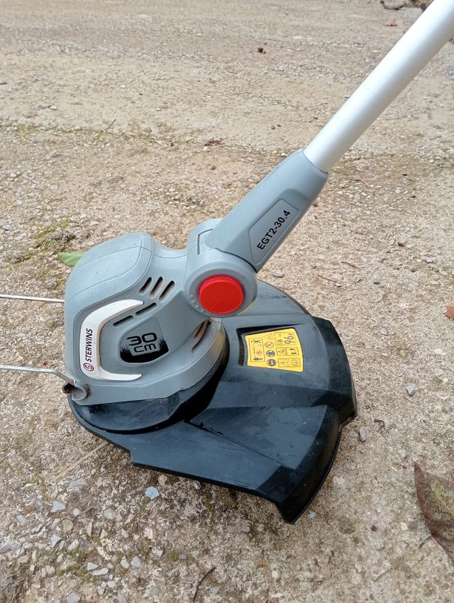 Desbrozadora Eléctrica Sterwins 600W