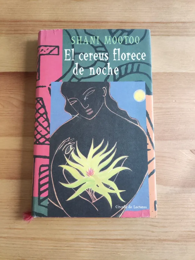 El Cereus Florece de Noche