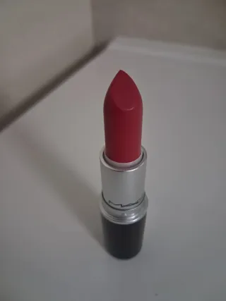 Set MAC Ruby Woo Pintalabios y Perfilador
