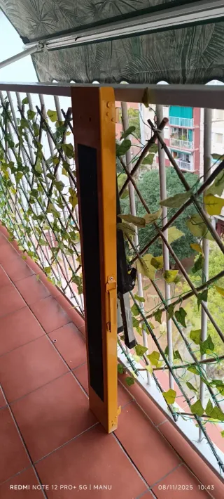 Caballete de hierro plegable ,y regulable en alto