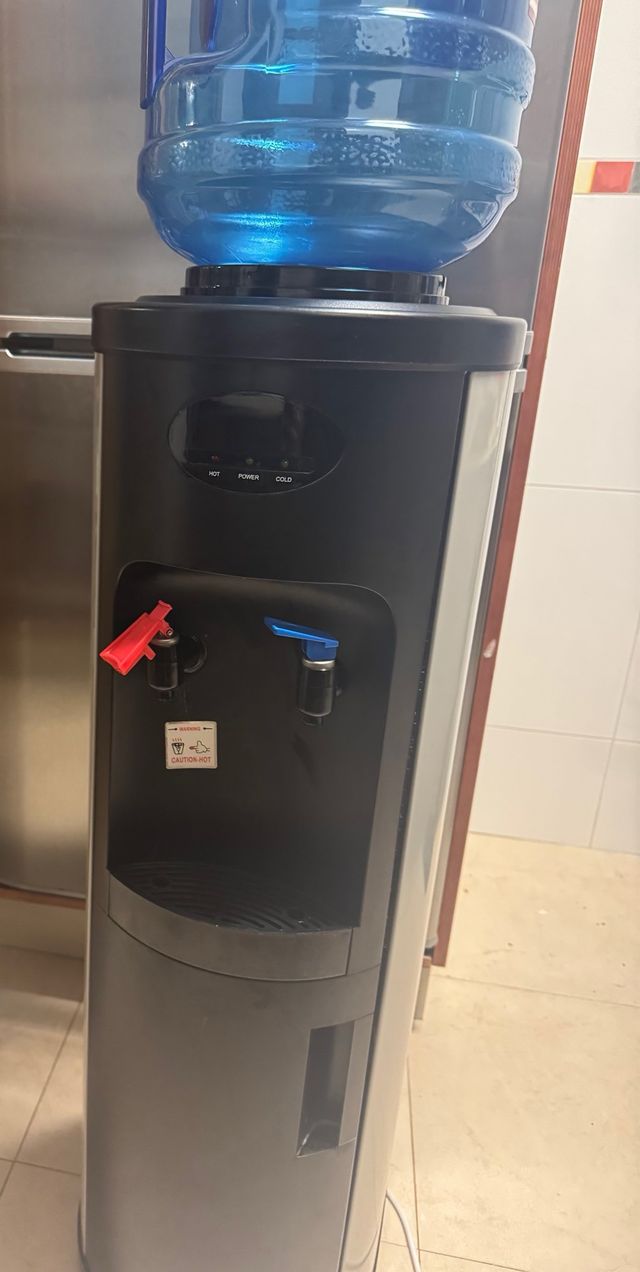 Dispensador Agua Fría/Caliente 20L