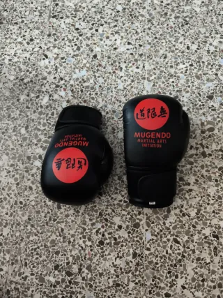 Guantes Boxeo Mugendo 8oz Negros