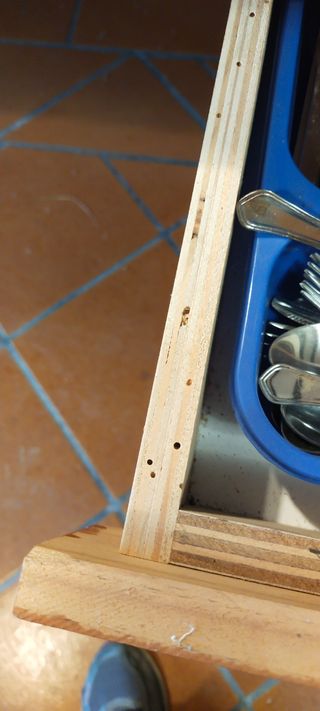 Mesa de comedor de madera